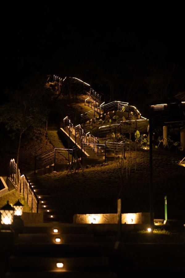 Bobocabin Umarato, Sumba Waikabubak Esterno foto